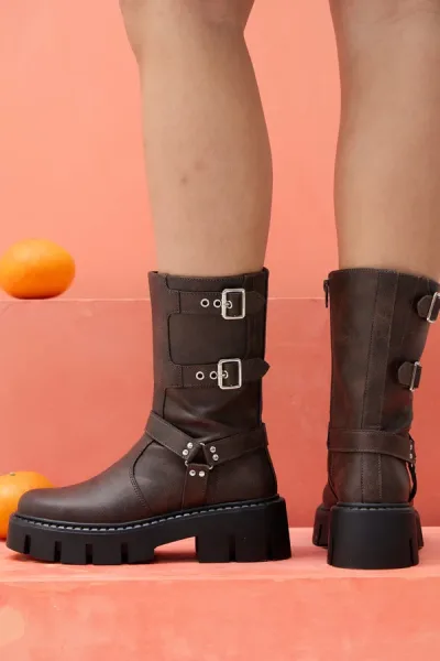 BOTAS CANELA