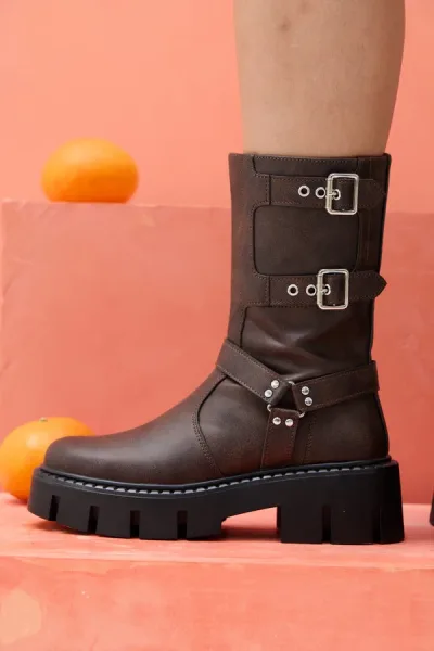 BOTAS CANELA